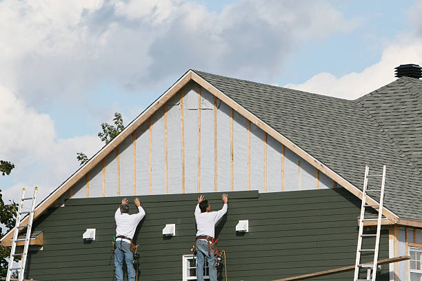 Professional Siding technician working in Wilkesboro, NC